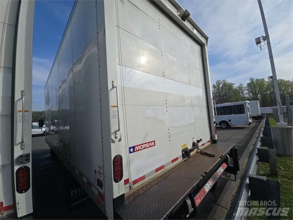 Isuzu NRR Грузовики-Фургоны