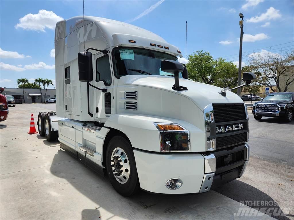 Mack AN64T Седельные тягачи