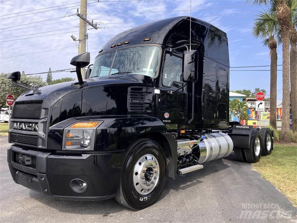 Mack AN64T Седельные тягачи
