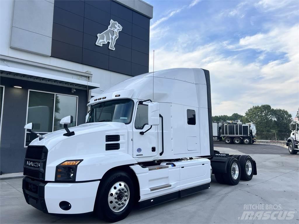 Mack AN64T Седельные тягачи