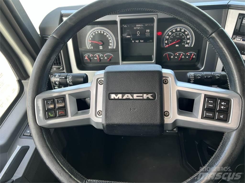 Mack AN64T Седельные тягачи