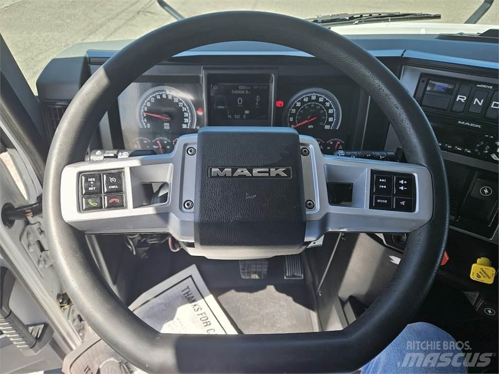 Mack AN64T Седельные тягачи
