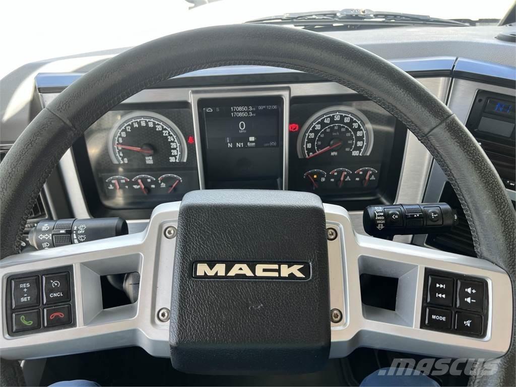 Mack AN64T Седельные тягачи