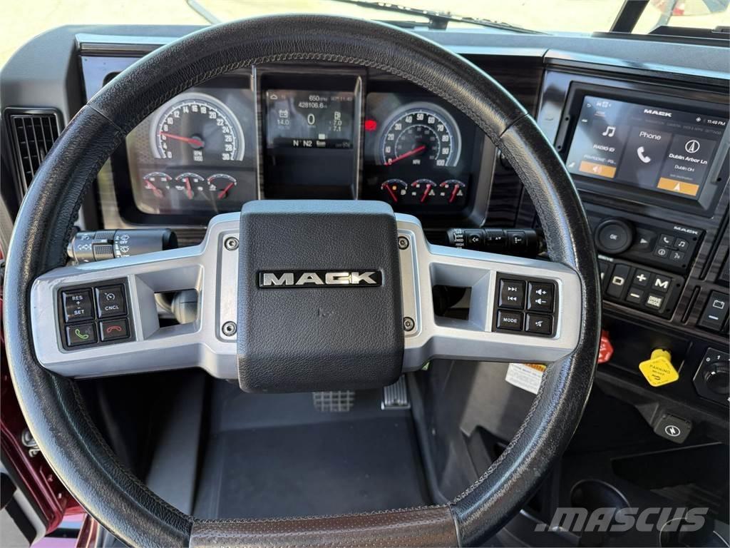 Mack AN64T Седельные тягачи