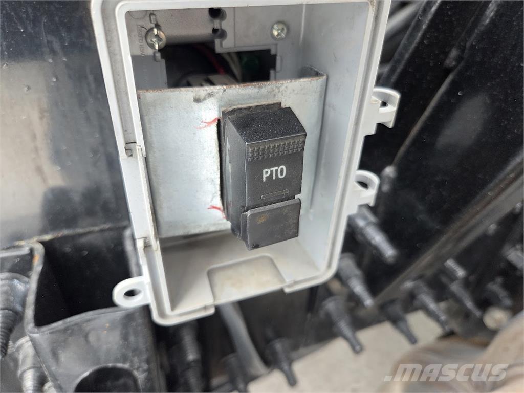 Mack AN64T Седельные тягачи