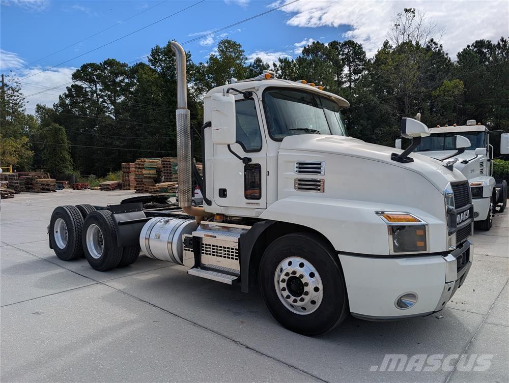 Mack AN64T Седельные тягачи