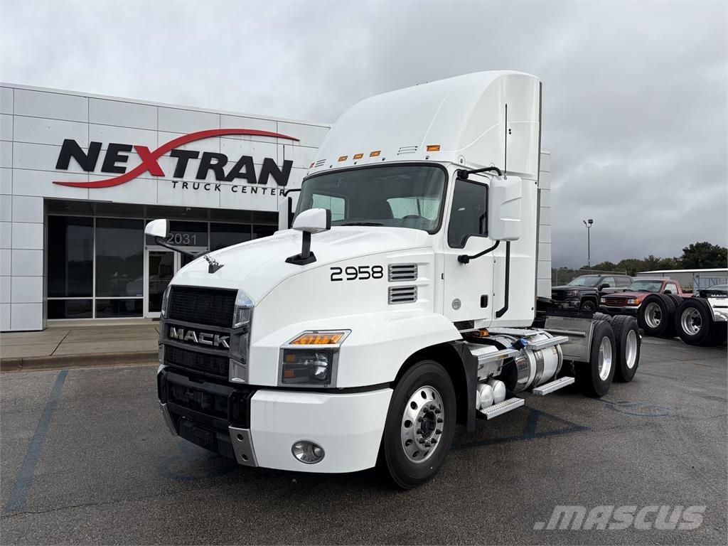 Mack AN64T Седельные тягачи