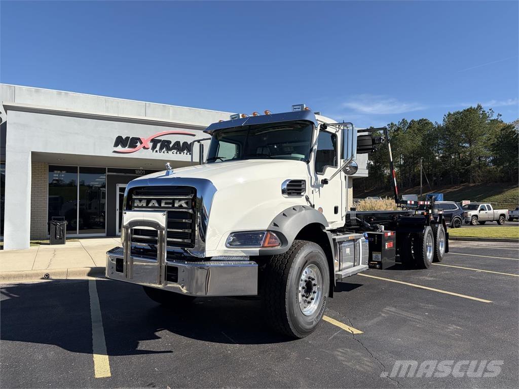 Mack GR64B Специальные грузовики