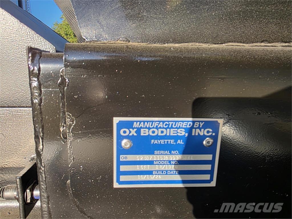 Mack GR64B Грузовики-Самосвалы