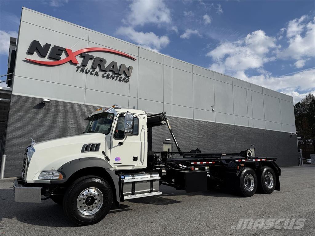 Mack GR64BR Специальные грузовики