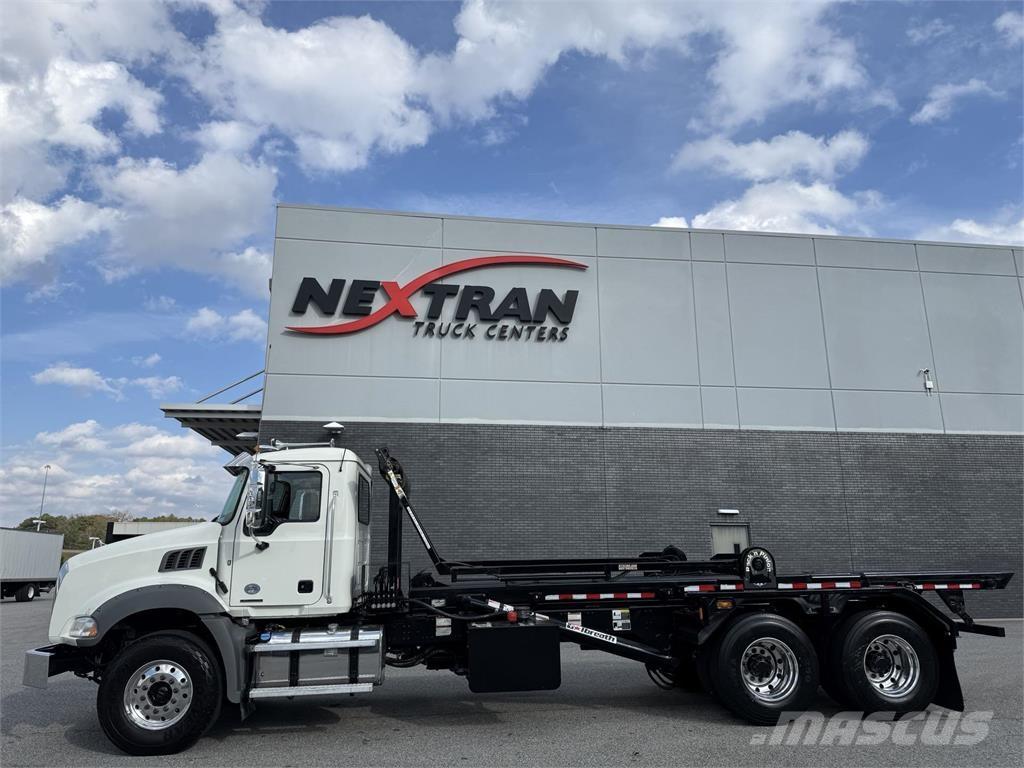 Mack GR64BR Специальные грузовики