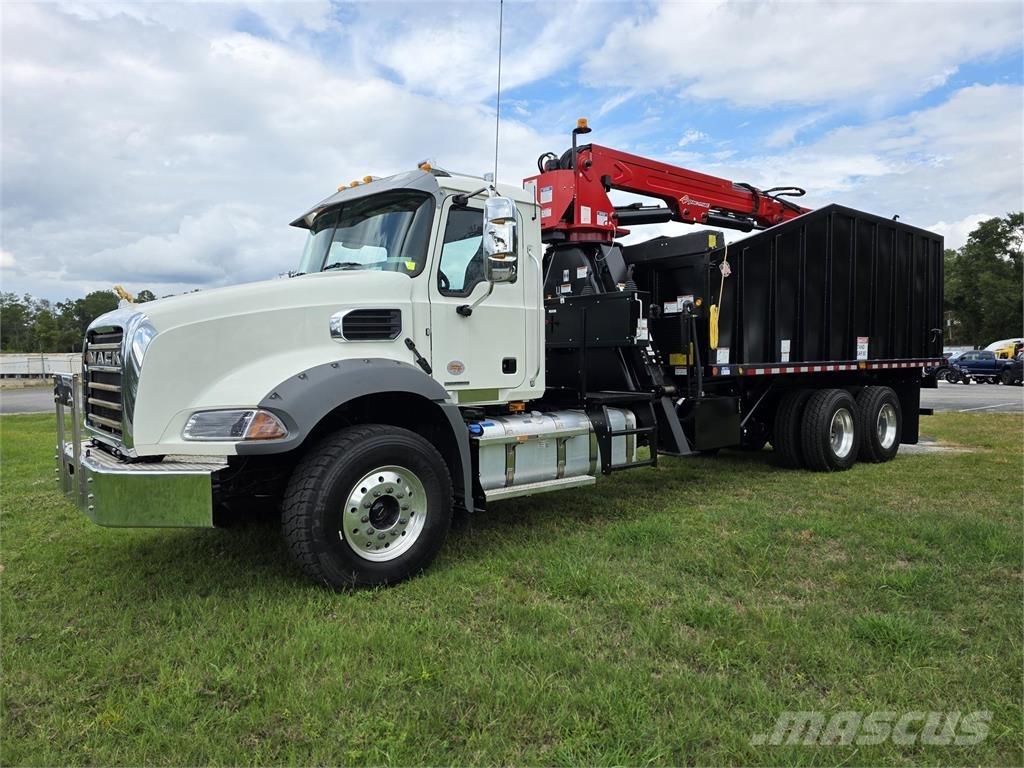 Mack GR64BR Грузовики-Самосвалы