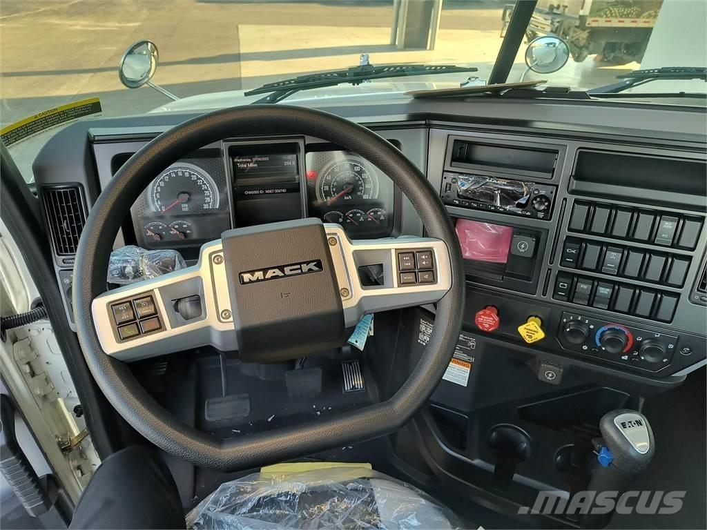 Mack GR64BX Грузовики-Самосвалы