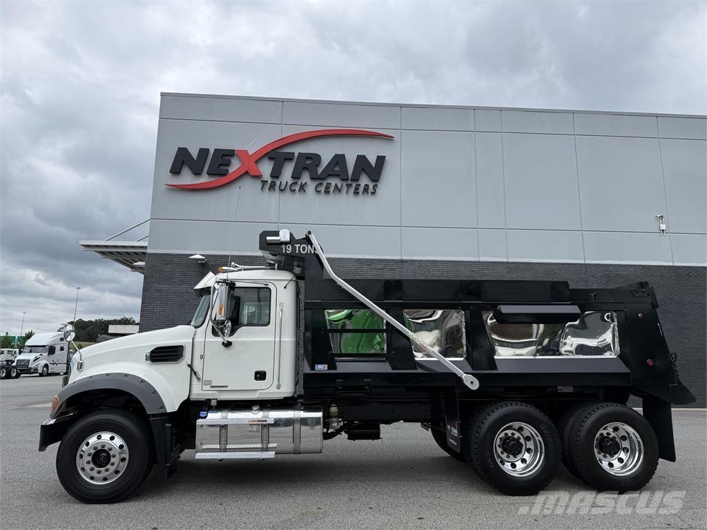 Mack GR64F Грузовики-Самосвалы