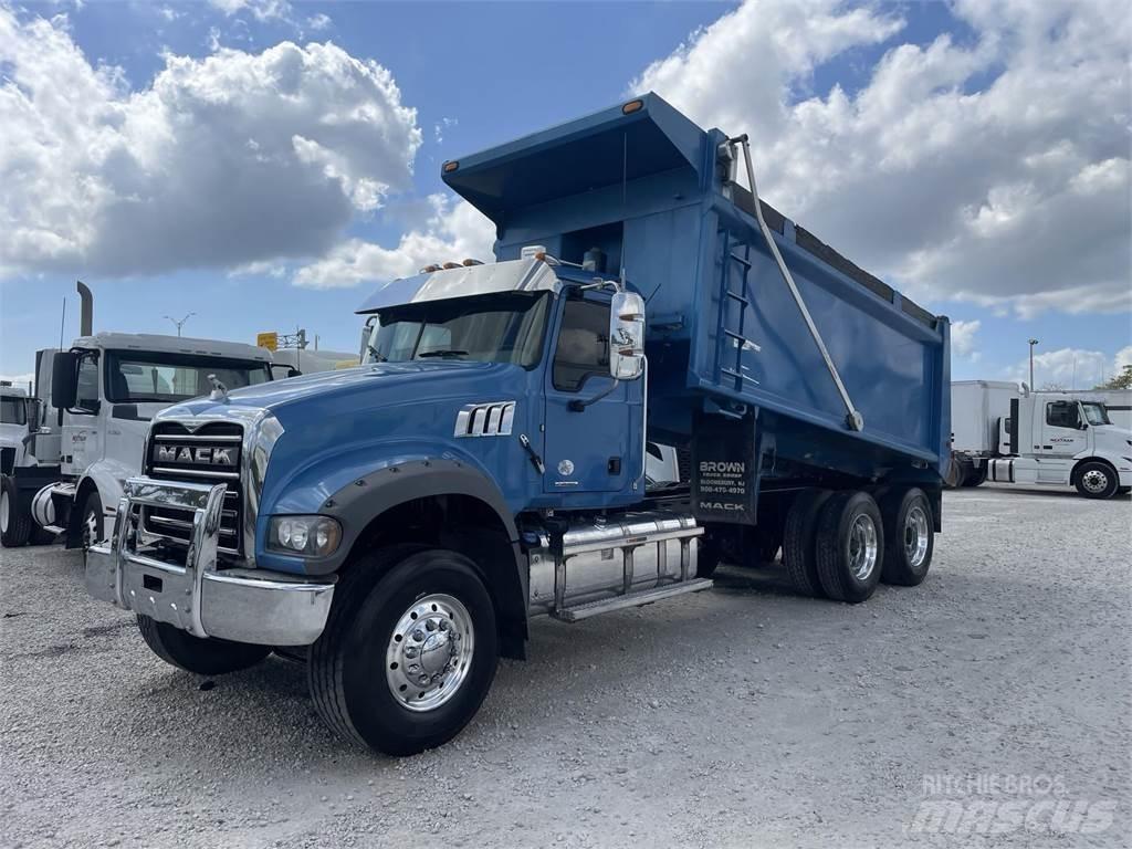 Mack GR64FR Грузовики-Самосвалы