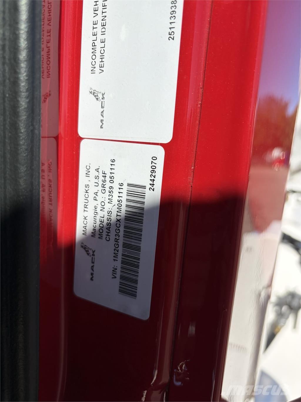 Mack GR64FR Автобетоносмесители