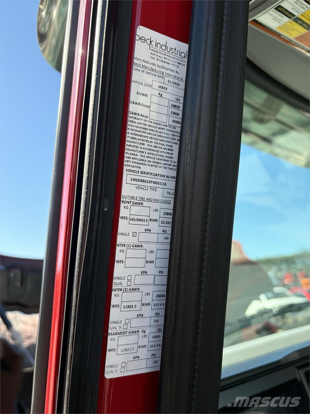 Mack GR64FR Автобетоносмесители