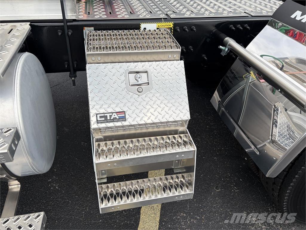 Mack GR64FT Седельные тягачи