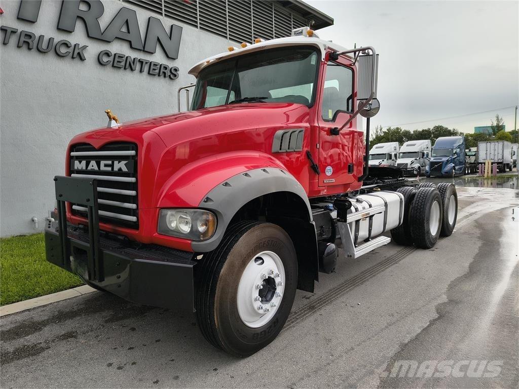Mack GR64FT Седельные тягачи
