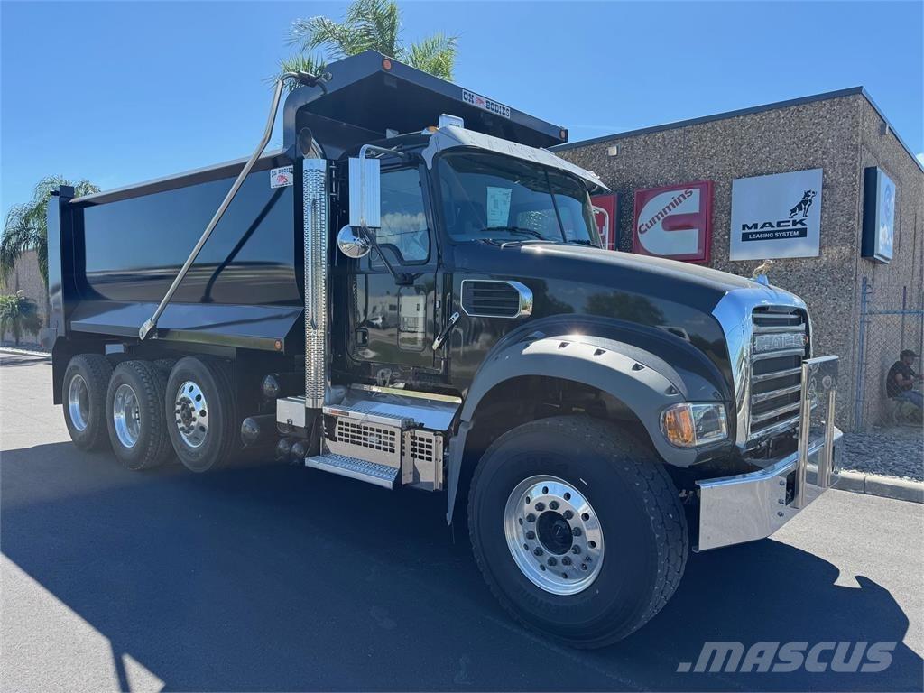 Mack GR84FR Грузовики-Самосвалы