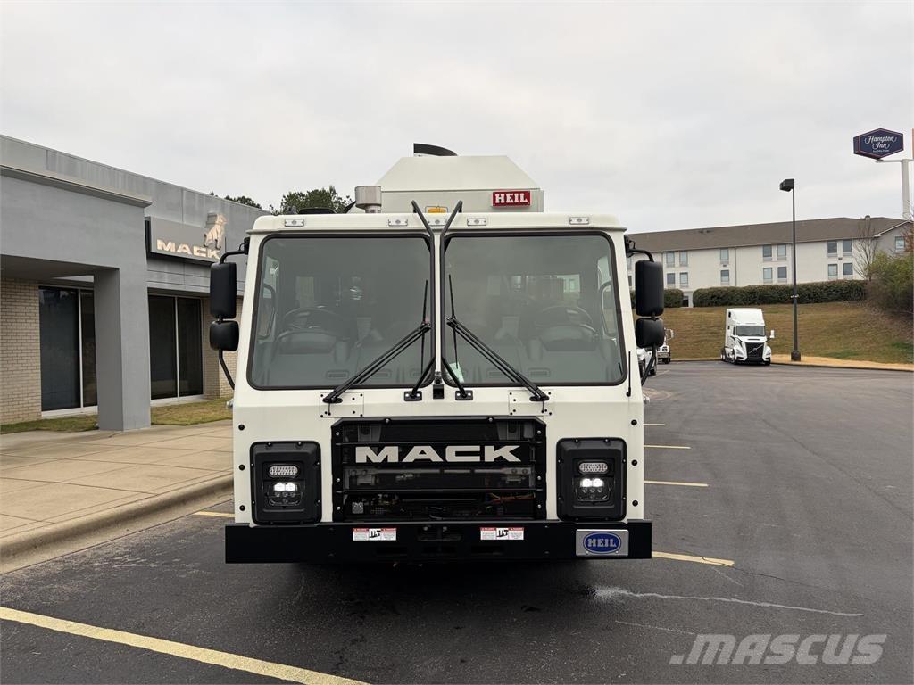 Mack LR64R Специальные грузовики