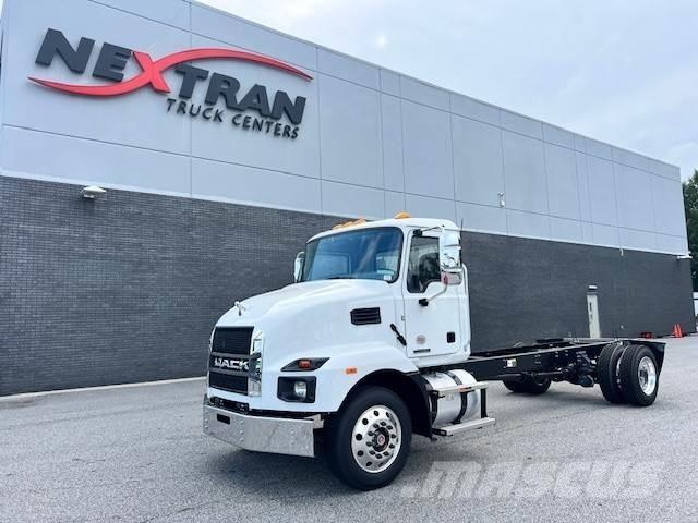 Mack MD6 42R Шасси с кабиной