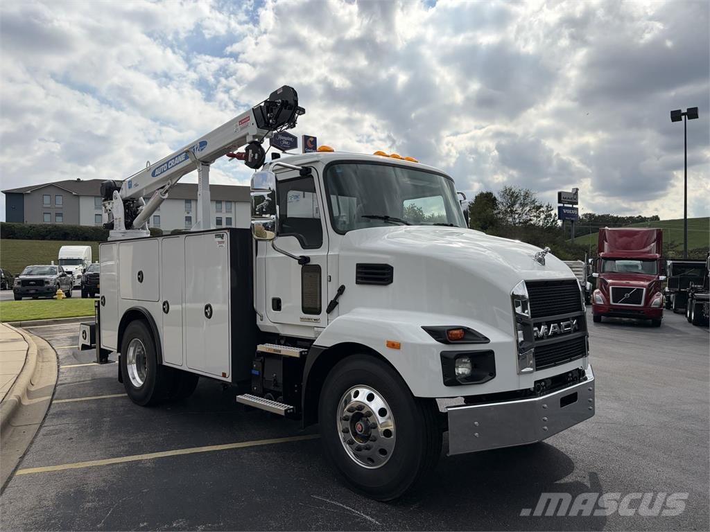 Mack MD6 42R Специальные грузовики