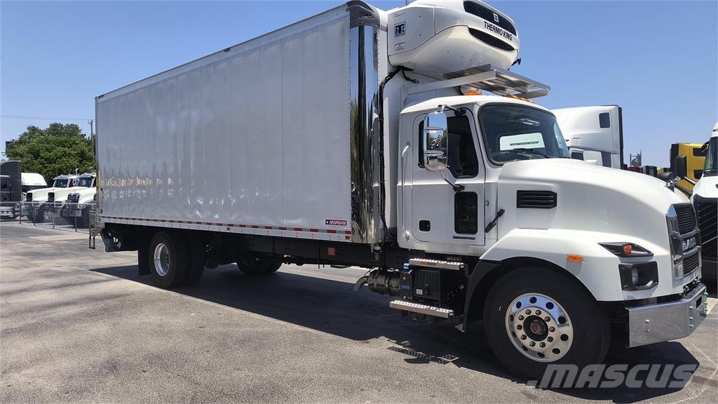 Mack MD6 42R Грузовики-Фургоны