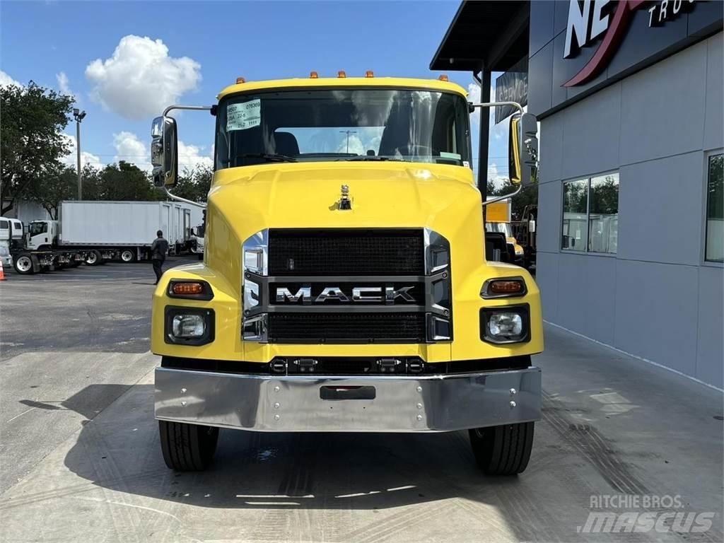 Mack MD7 42R Лесозаготовительная техника - Другие