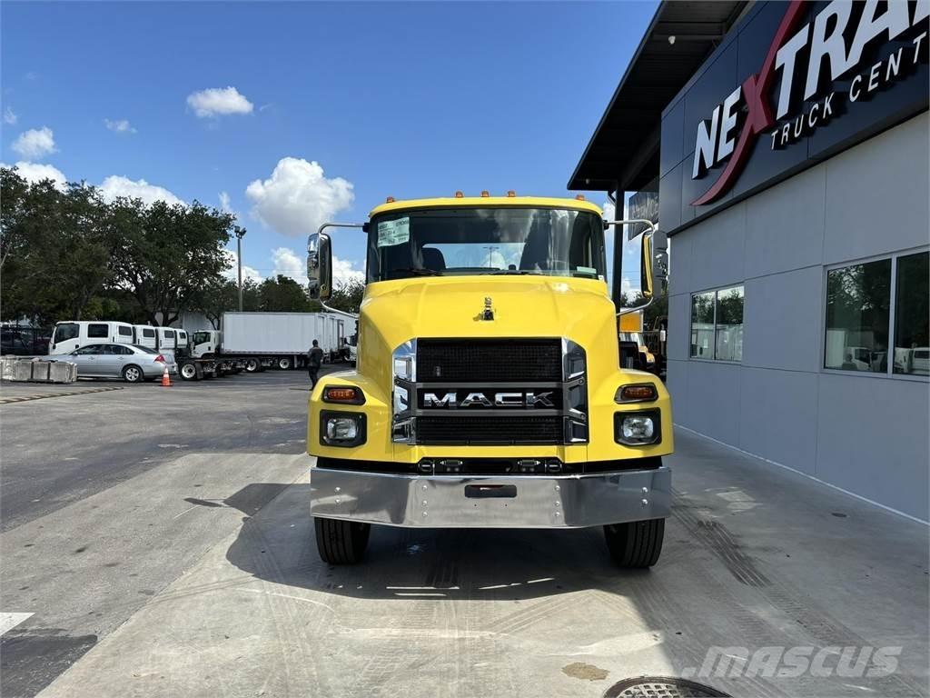 Mack MD7 42R Лесозаготовительная техника - Другие