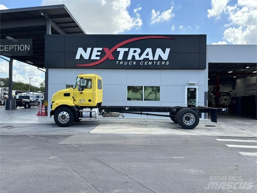 Mack MD7 42R Лесозаготовительная техника - Другие