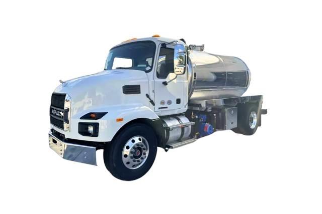 Mack MD7 42R Специальные грузовики