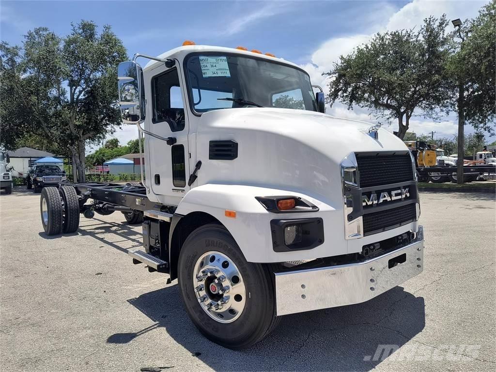 Mack MD7 42R Грузовики-Самосвалы
