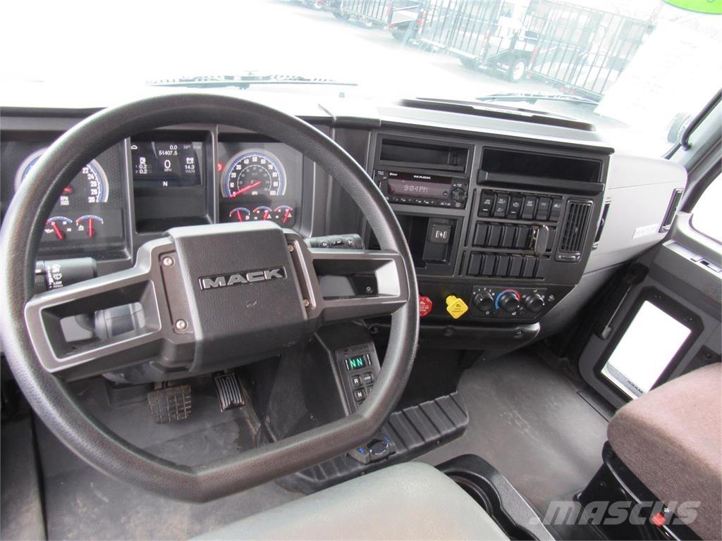 Mack MD742 Шасси с кабиной