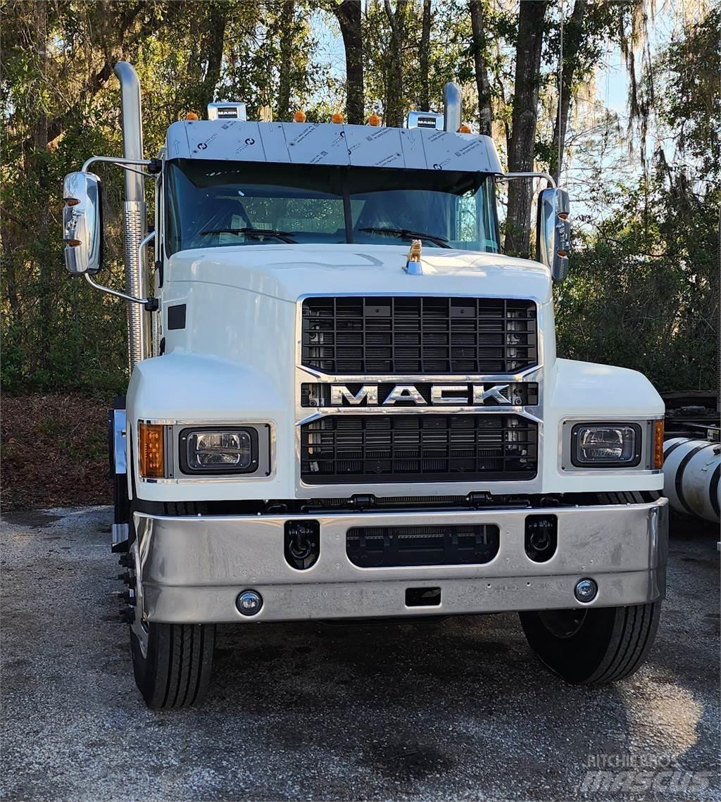 Mack PI64T Седельные тягачи