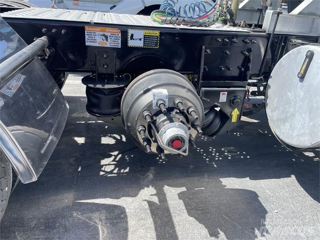 Mack PI64T Седельные тягачи