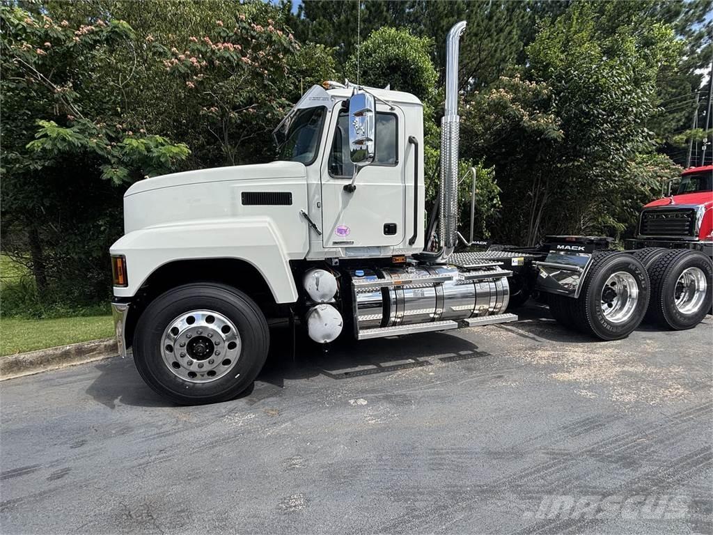 Mack PI64T Седельные тягачи