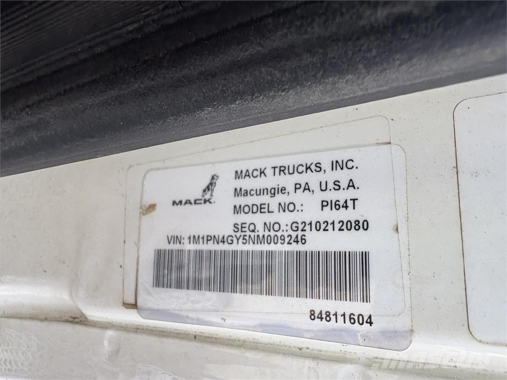 Mack PI64T Седельные тягачи