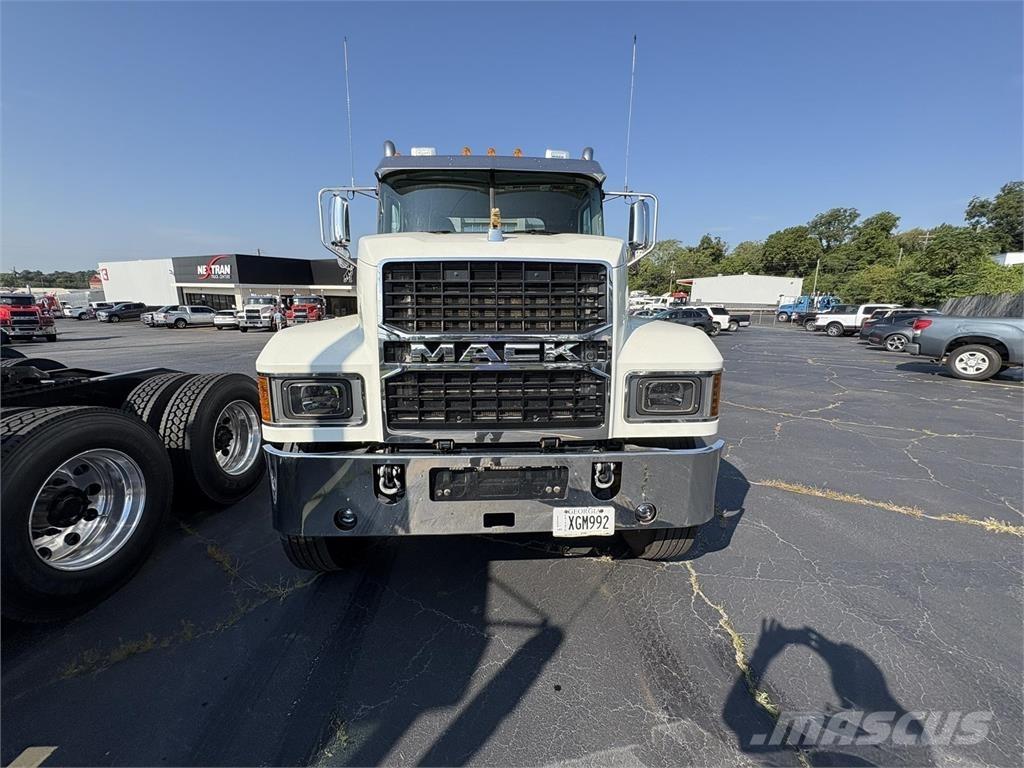 Mack PI64T Седельные тягачи