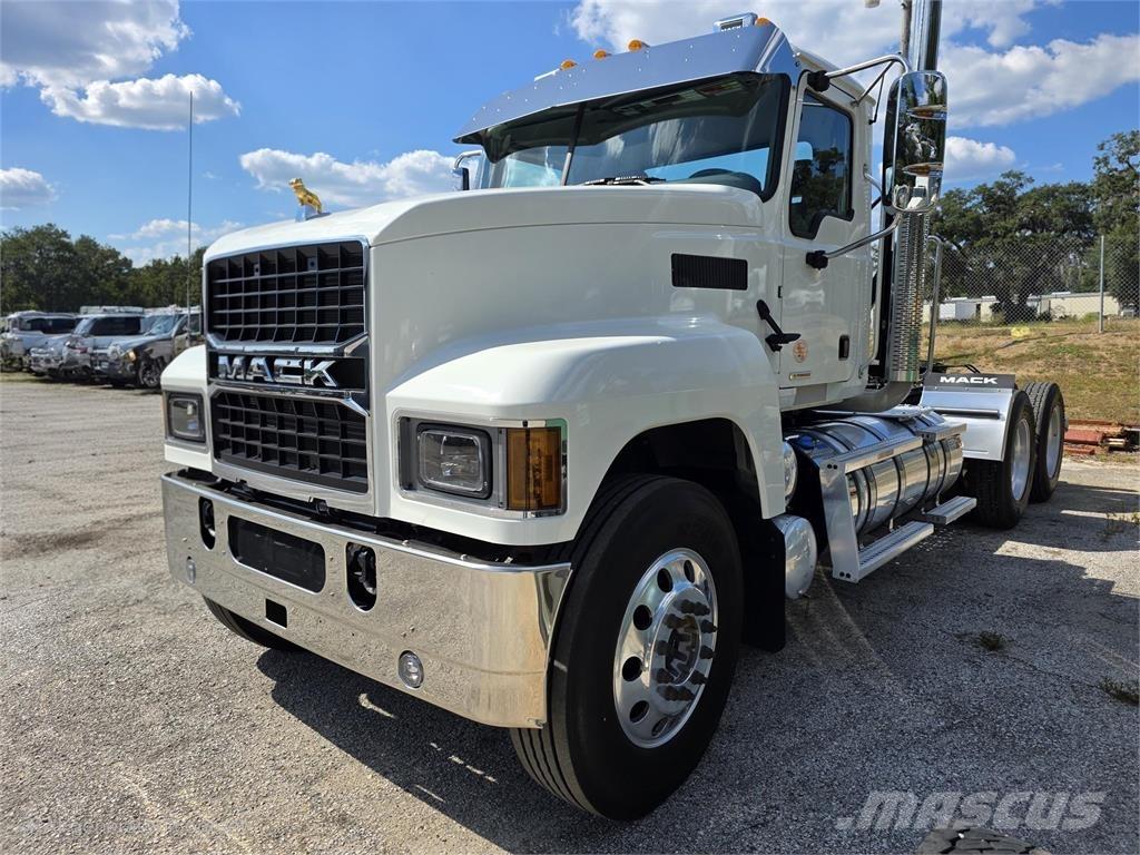 Mack PI64T Седельные тягачи