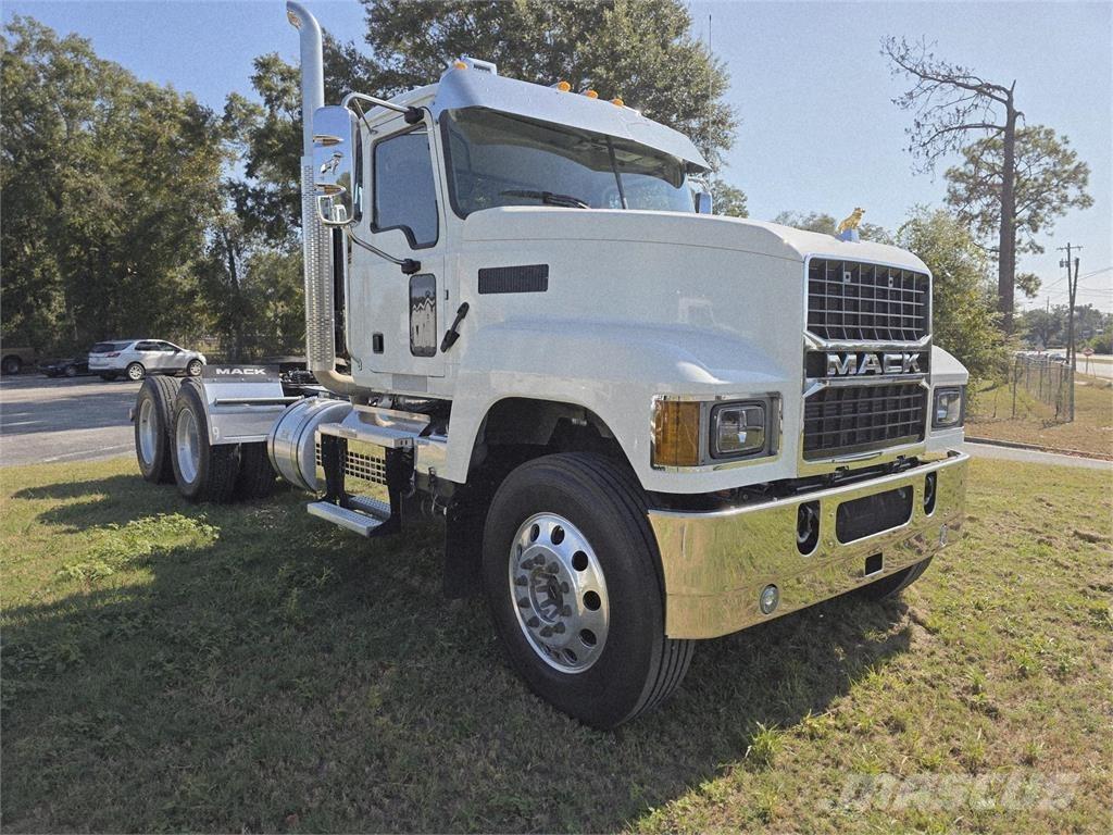 Mack PI64T Седельные тягачи