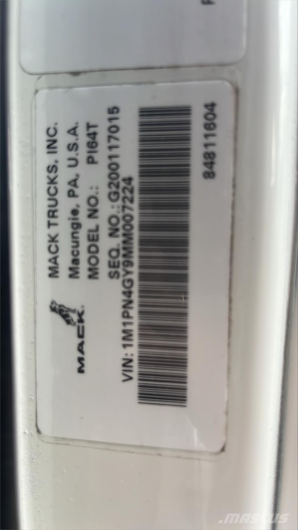 Mack PI64T Седельные тягачи