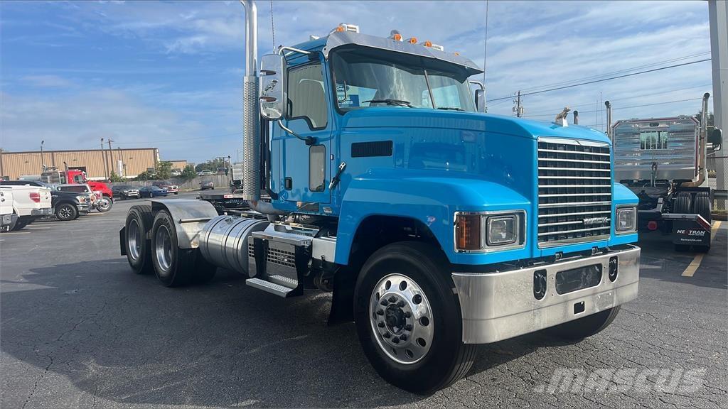 Mack PI64T Седельные тягачи