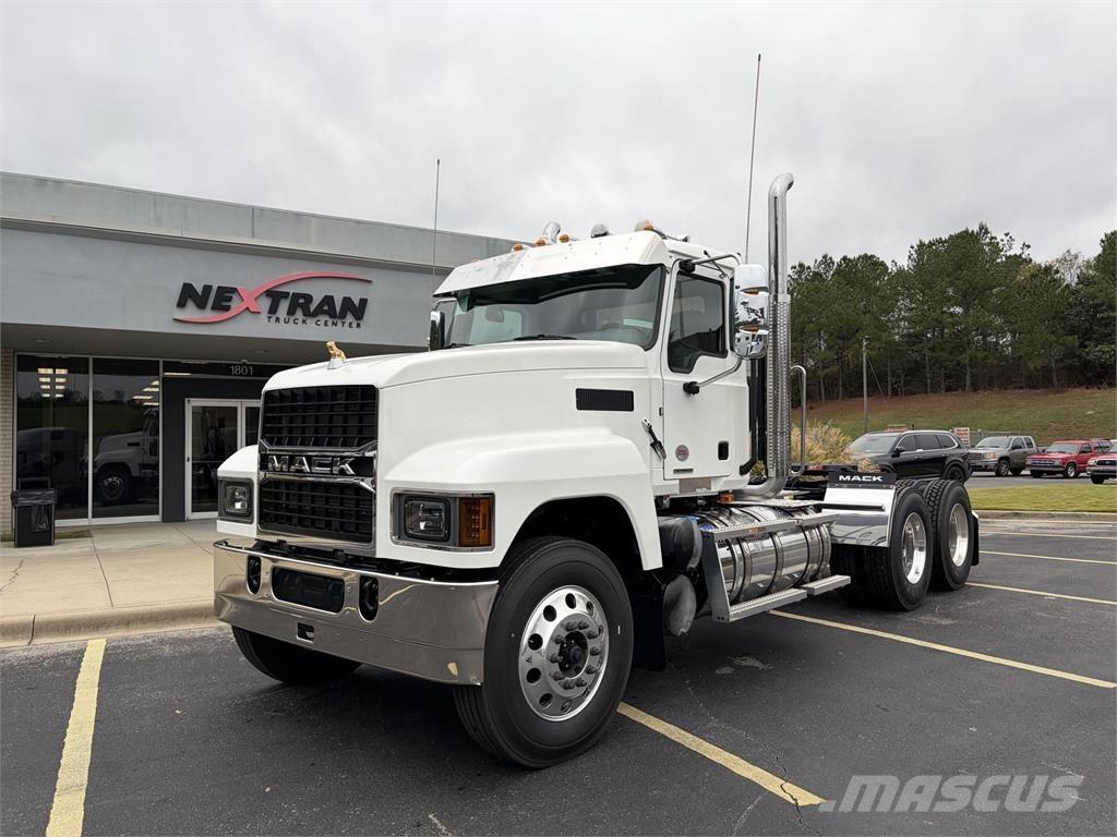 Mack PI64T Седельные тягачи