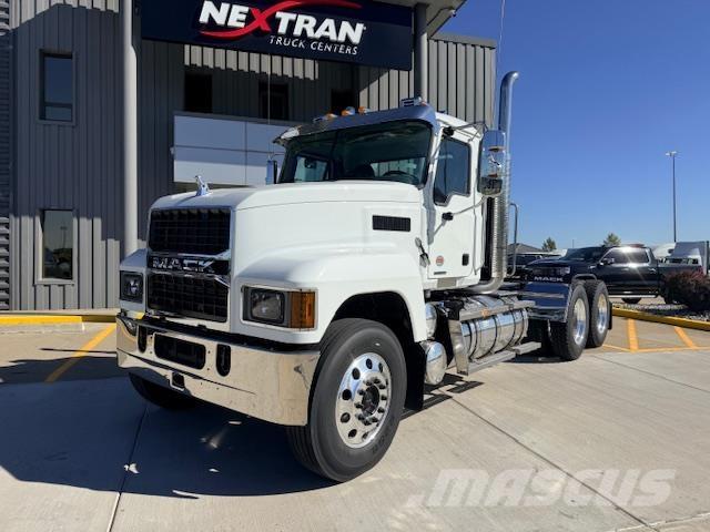 Mack PI64T Седельные тягачи