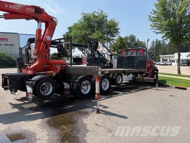 Sterling TRUCK LT9522 Седельные тягачи