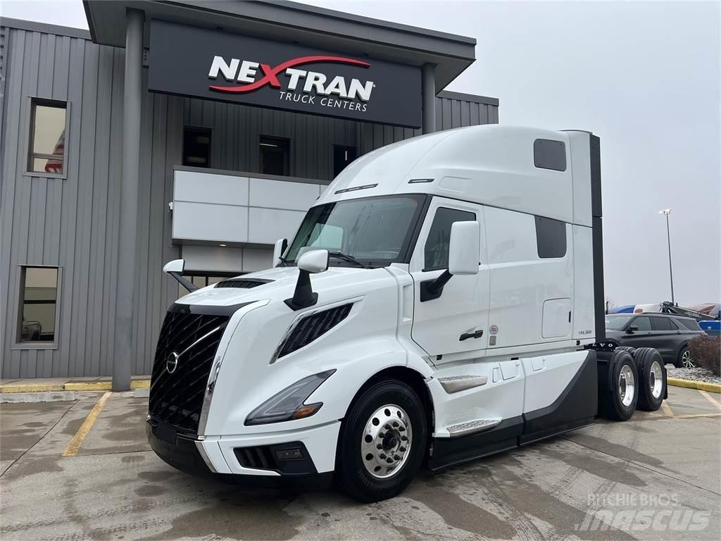 Volvo NEW VNL860 Седельные тягачи