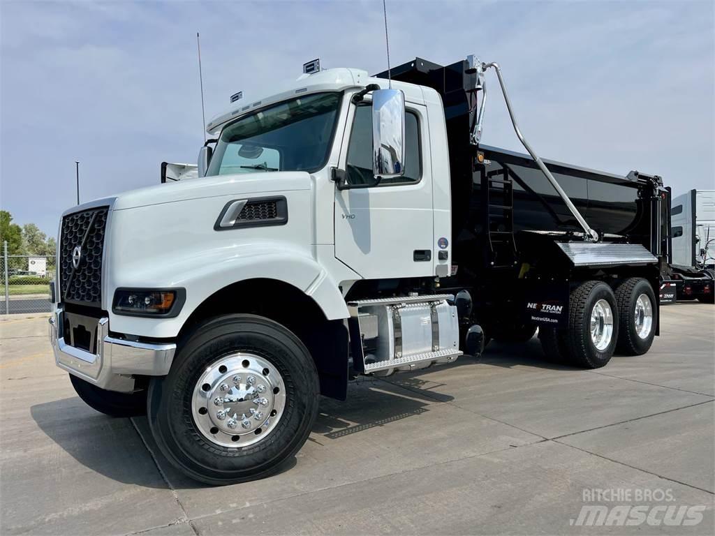 Volvo VHD64F300 Грузовики-Самосвалы
