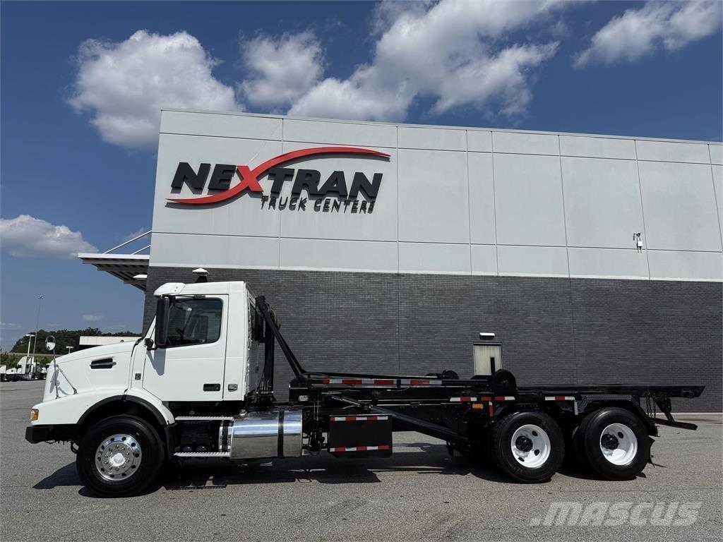 Volvo VHD64F300 Специальные грузовики