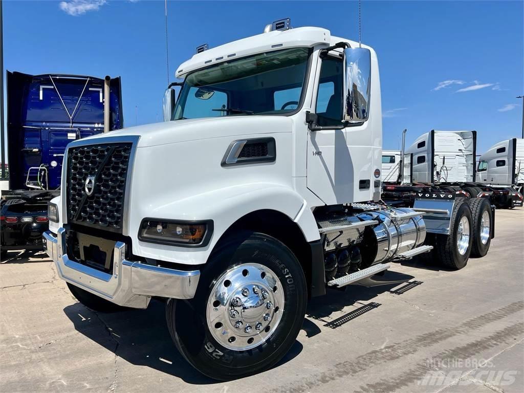 Volvo VHD64FT300 Седельные тягачи